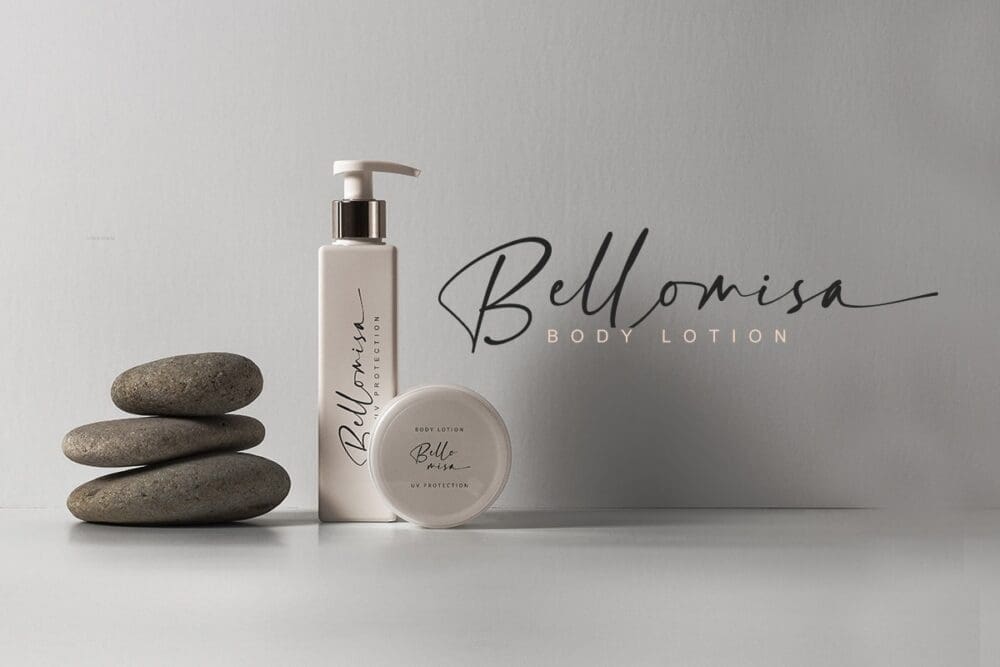 Hamiltone Signature Font 3