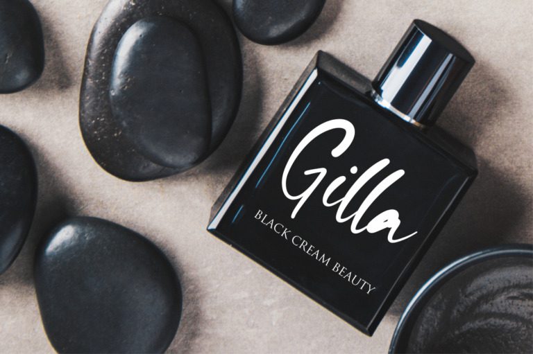 Rich and Famous Font 2